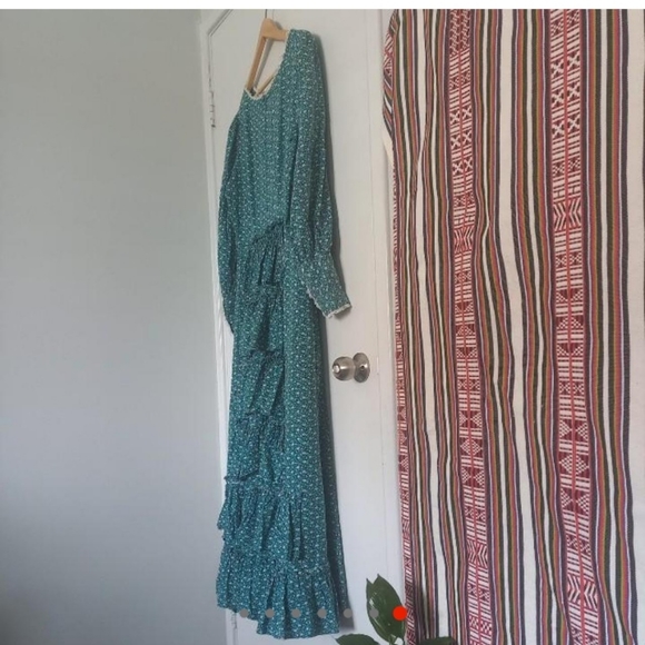 Prairie Girl maxi dress. Size 14-16. - Picture 7 of 7